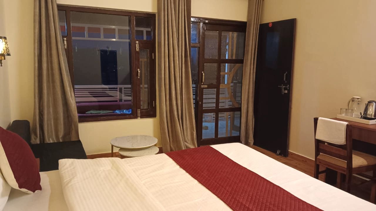 Himalayan panorama room 