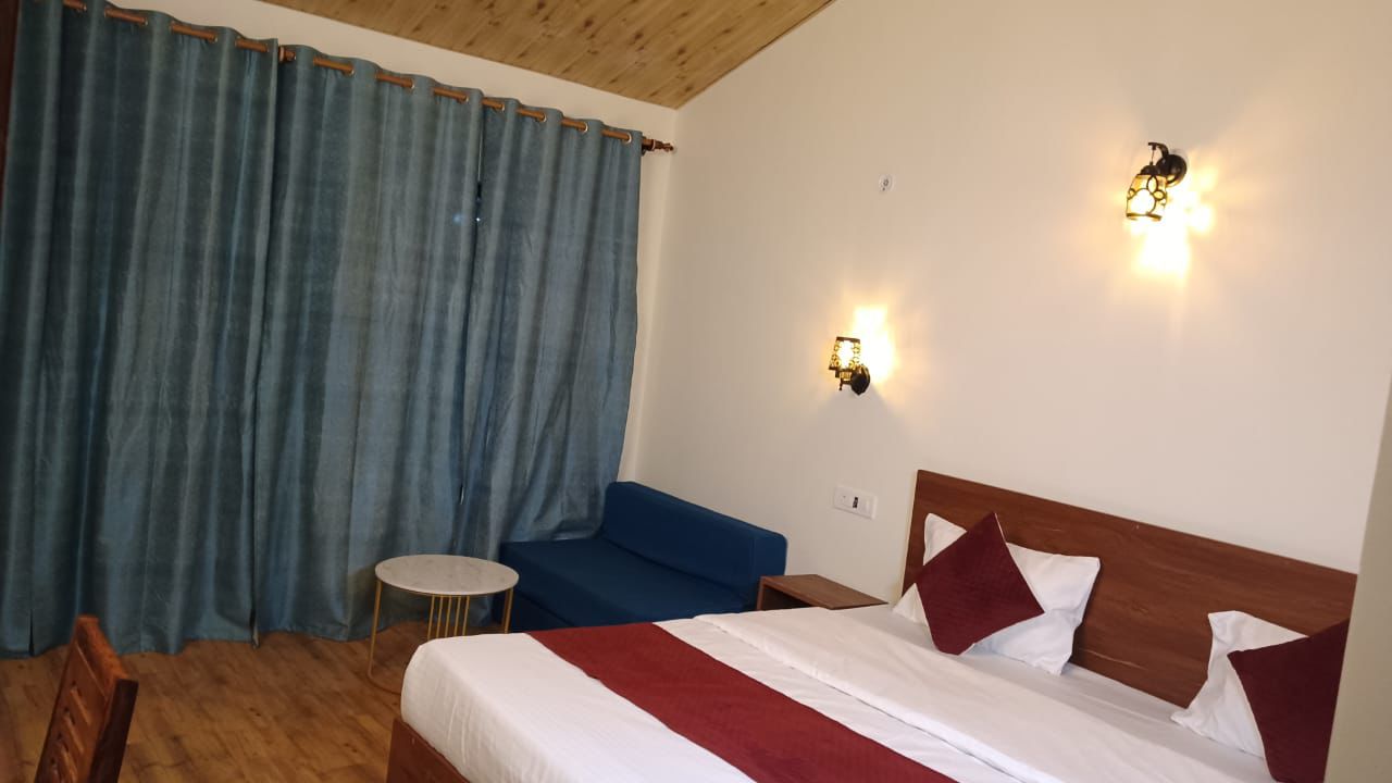 Himalayan panorama room 